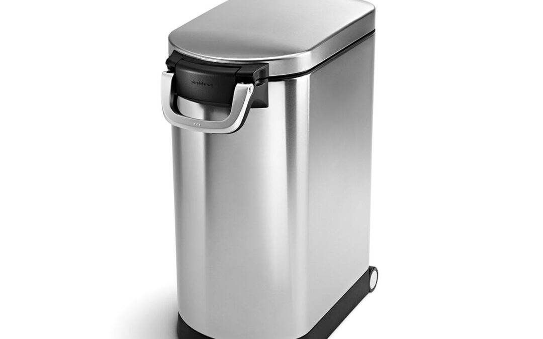 Sucha karma traci świeżość szybciej niż myślisz – jak prawidłowo przechowywać ją w domu?